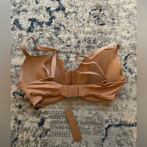 NWT Skims Demi Bra - Picture 3 of 3